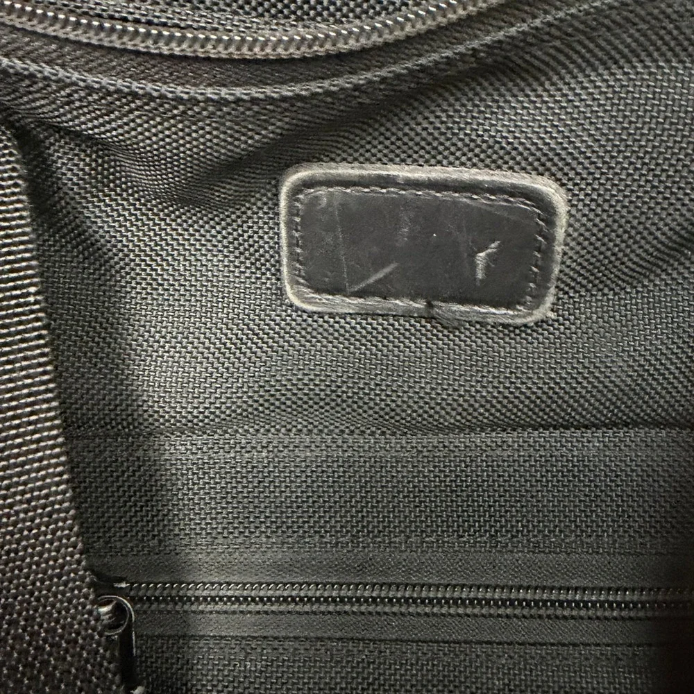 Tumi Black Ballistic Nylon Travel Duffel Bag Weekend Carry On Luggage